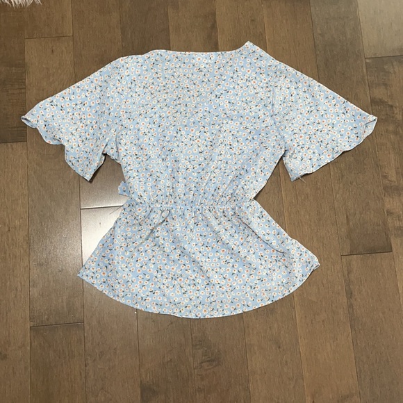 Floral tie waist blouse - Picture 3 of 4